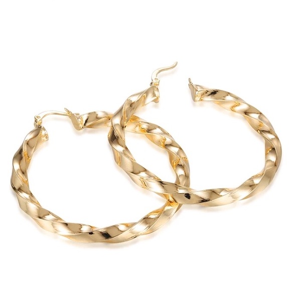 NWOT twisted gold hoop earrings - Picture 6 of 6